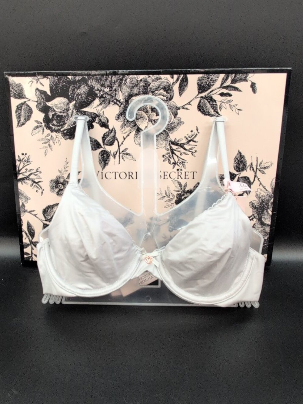 Victoria Secret Invisible Lift Unlined Smooth Demi Bra 32B Light Grey
